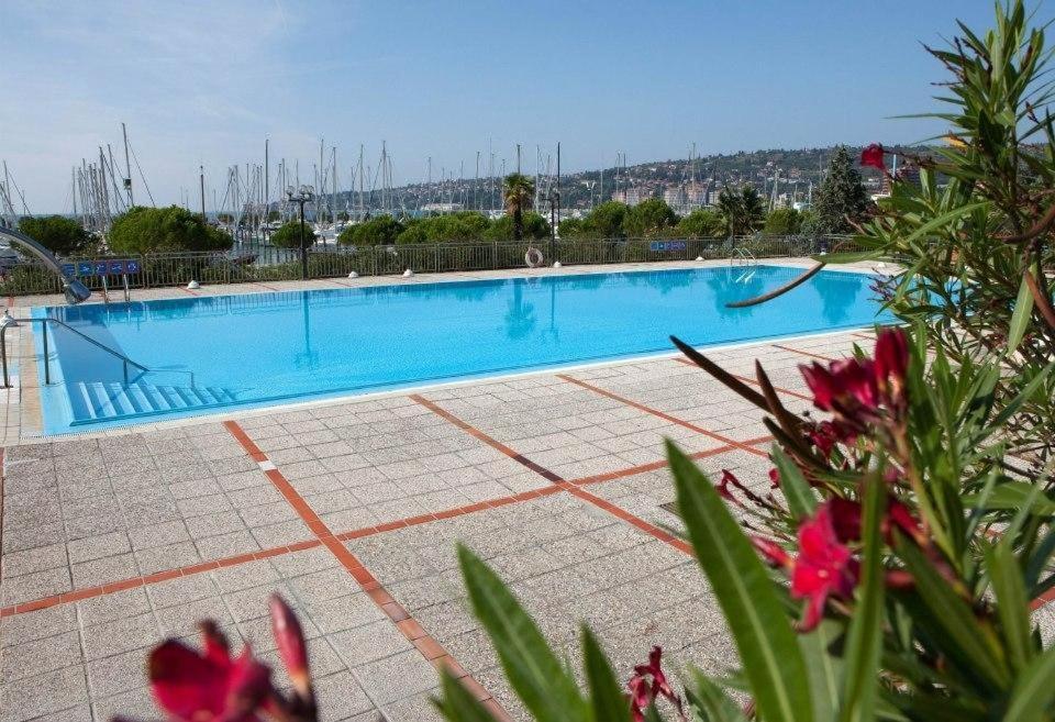 Floating House Mm, Marina Portoroz Villa Luaran gambar