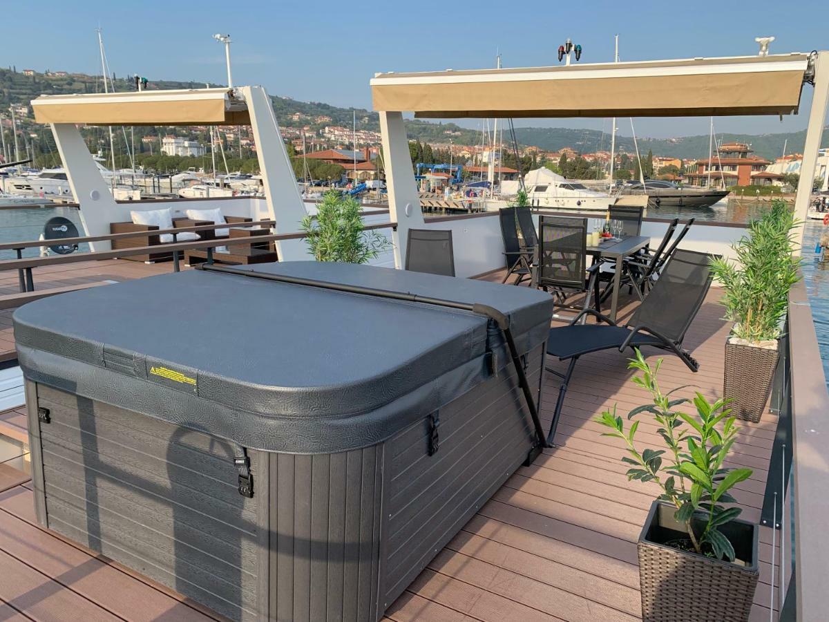 Floating House Mm, Marina Portoroz Villa Luaran gambar